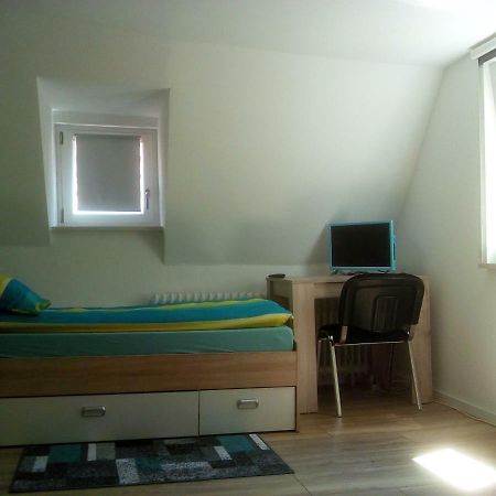3Zi Ferienwohnung In Kirchhain Nahe Marburg Und Stadtallendorf Екстер'єр фото